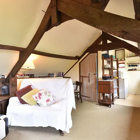 Holiday home Comfortable In A Wooded Area Saint-Clair-sur-l'Elle